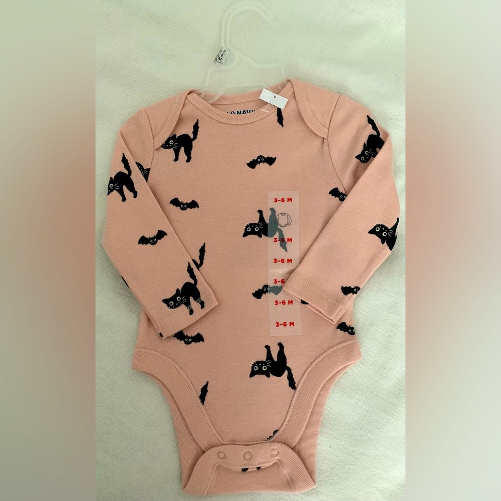 Old Navy Pink Bodysuit with Black Cat and Bat Print